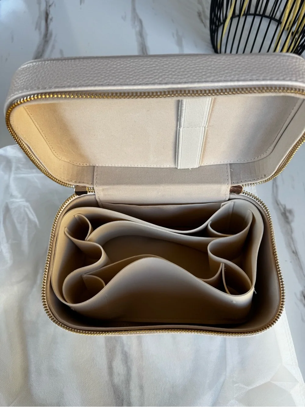 Travel Makeup Case - Compact Cosmetic Organizer - Cream